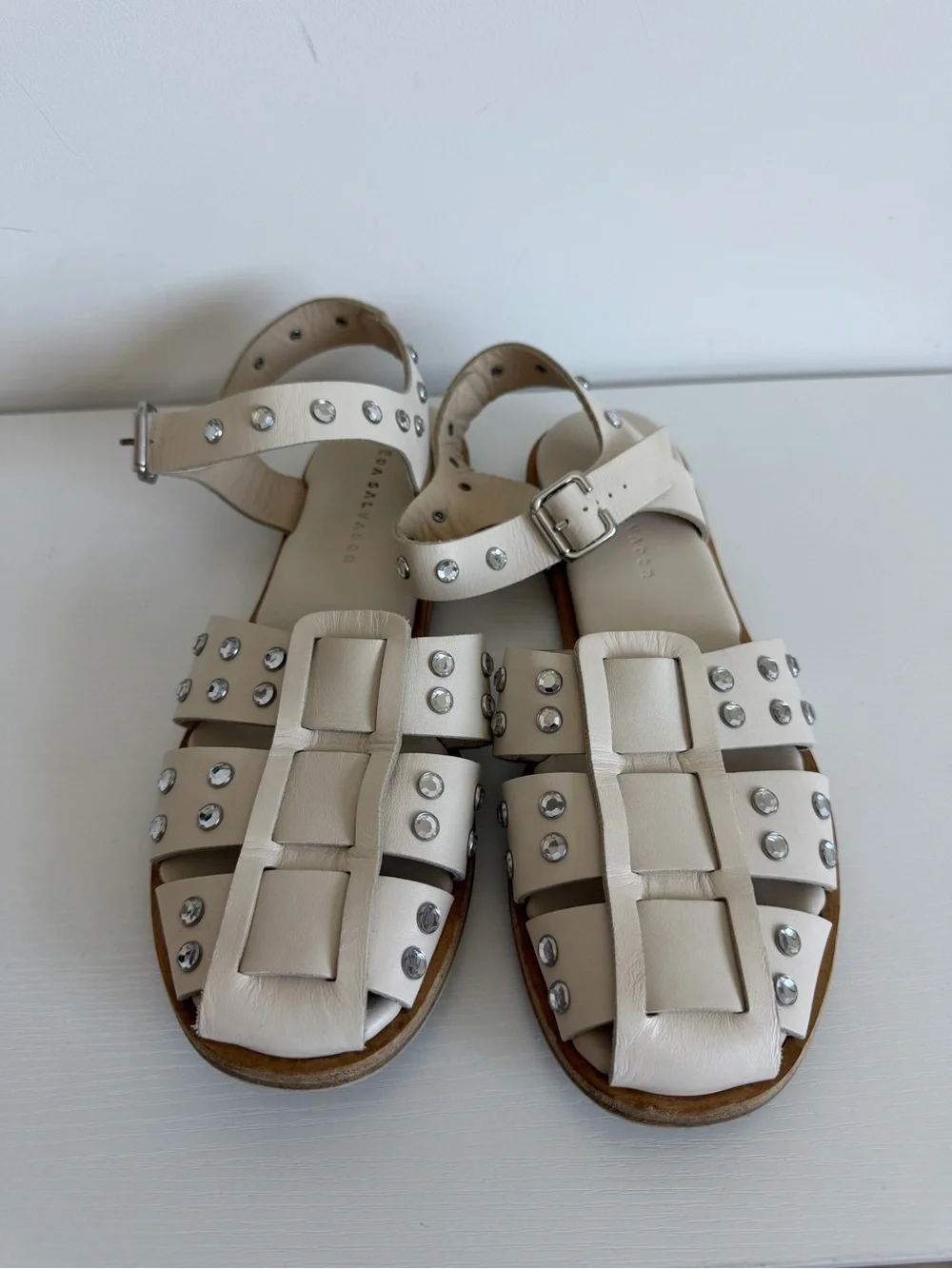 Freda Salvador 10 Sera Fisherman Sandals White Gem Embellishments - Picture 5 of 13